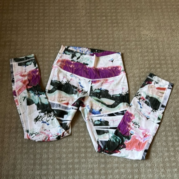 Lululemon printed leggings - Picture 1 of 4